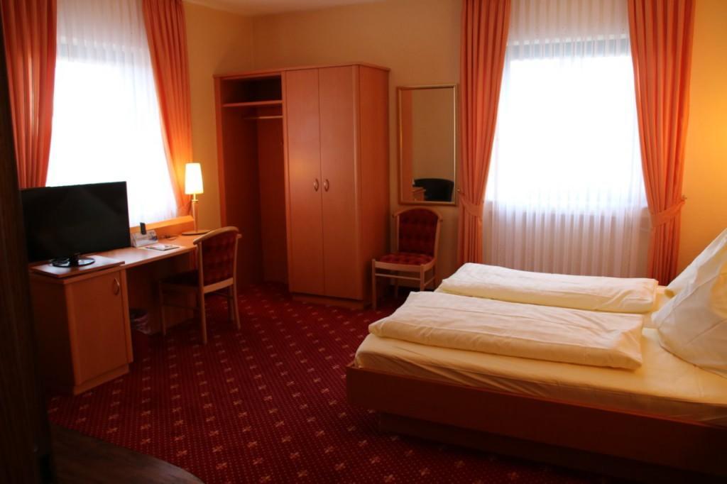 Landgasthof Hotel Bechtel Zella Exterior foto